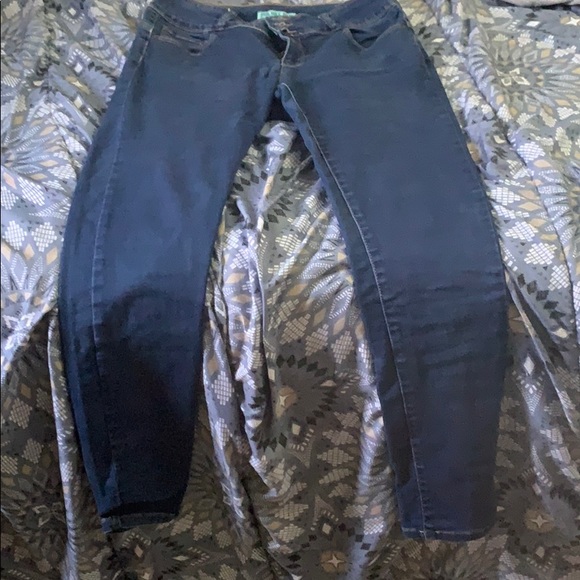 Jeans - Picture 2 of 3